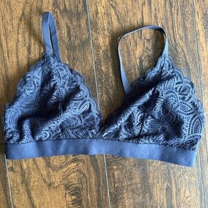 NWOT Old Navy Blue Lace Bralette size L (K7)